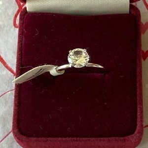 VTG 925 Sterling Silver & Synthetic White ROUND SOLITAIRE RING; NWT